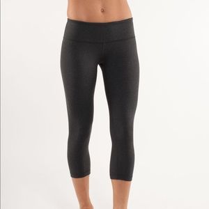 Lululemon Wunder Under Crop Size 6 Heather Gray